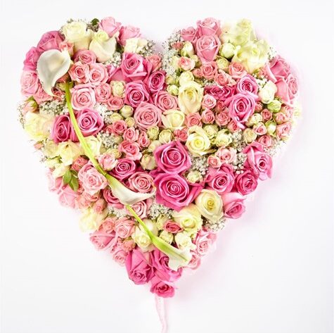 LUXURY PINK & WHITE ROSES HEART